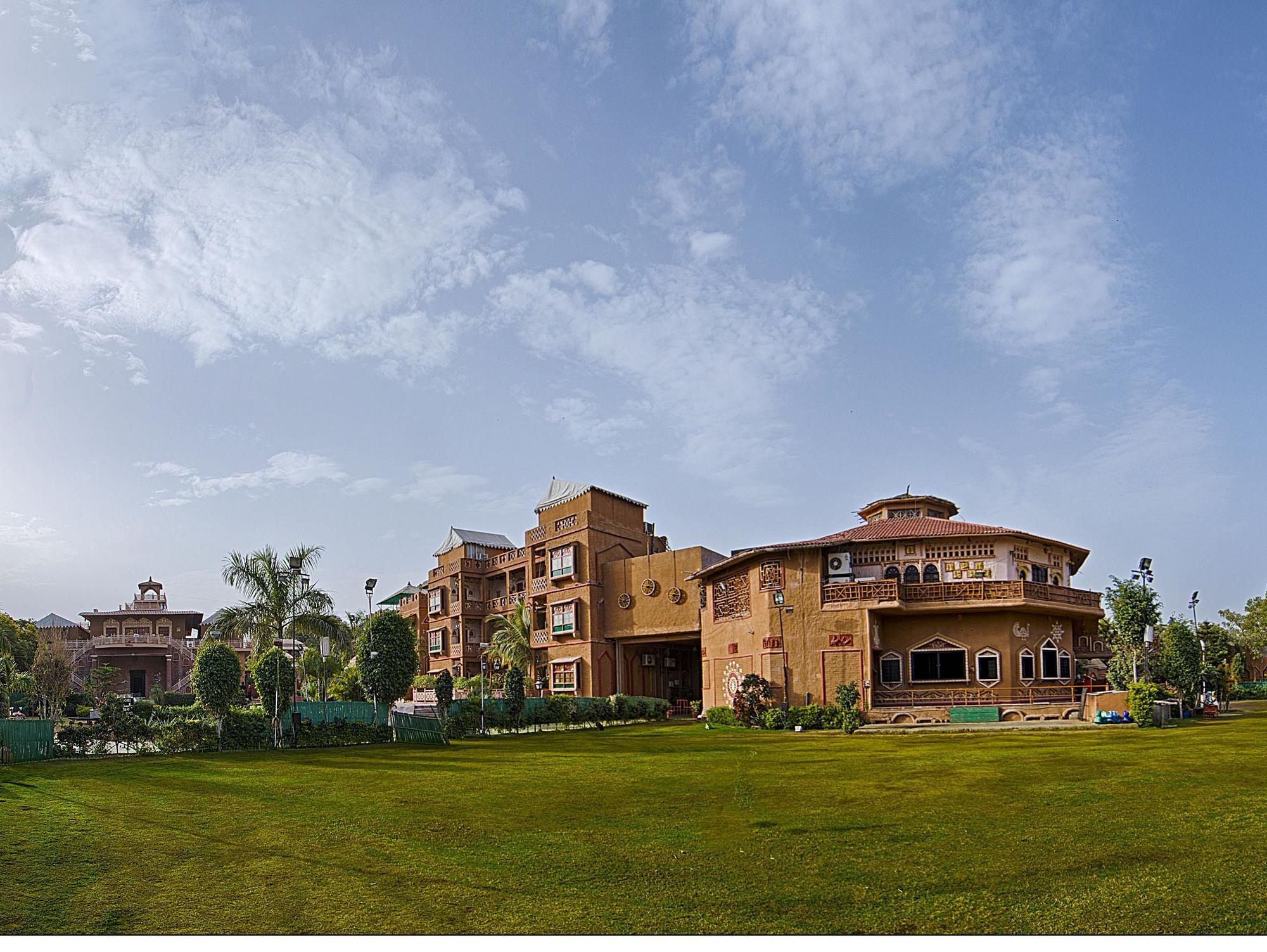 ג'ודפור Nirali Dhani Ethnic Heritage Hotel And Resort מראה חיצוני תמונה