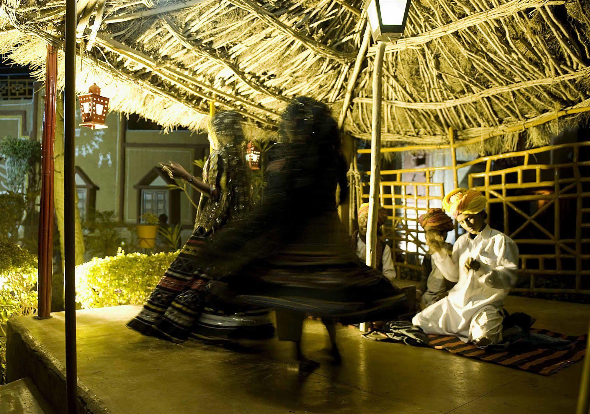 ג'ודפור Nirali Dhani Ethnic Heritage Hotel And Resort מראה חיצוני תמונה
